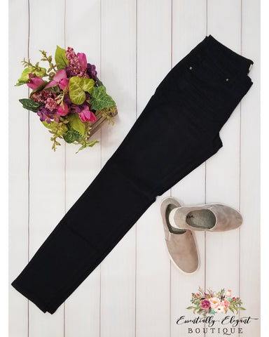 YMI - Royalty For Me Women's Basic Mid-Rise Jeans - Black - Essentially Elegant 